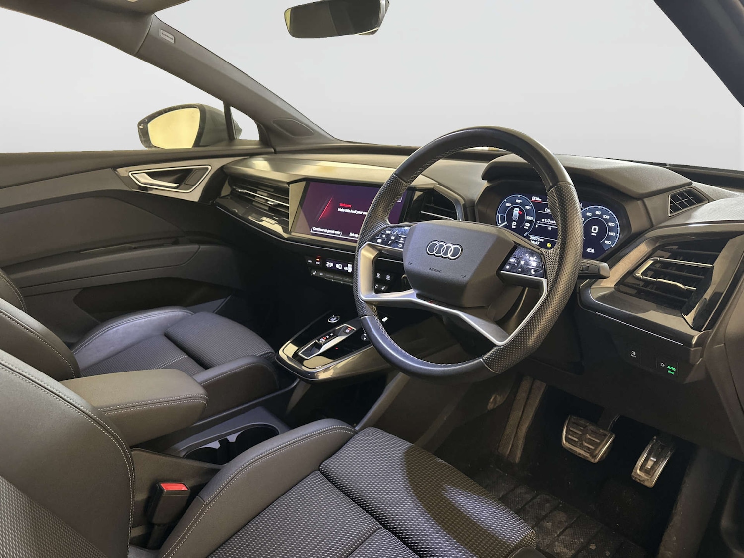 Used Audi Q4 e-tron 2023 for sale - 77844633: Photo 12