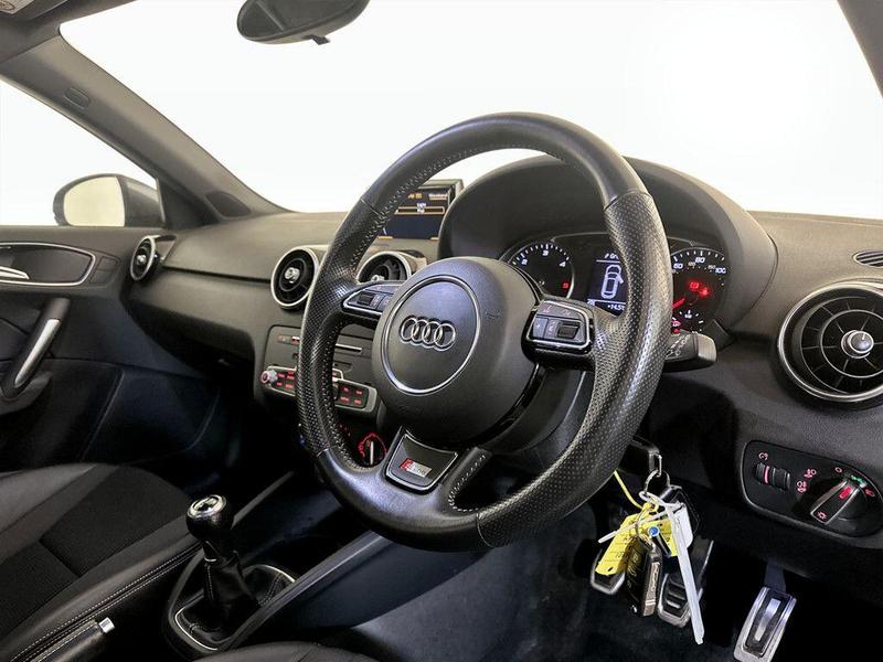 Used Audi A1 2018 for sale - 76355637: Photo 15