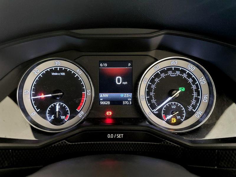 Used Skoda Superb 2019 for sale - 76641133: Photo 19