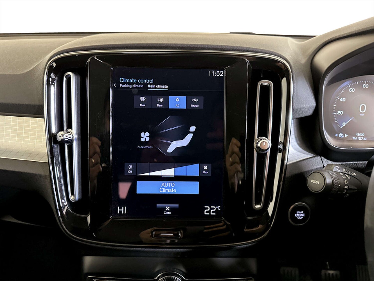 Used Volvo XC40 2021 for sale - 77569706: Photo 24