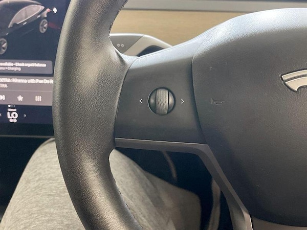 Used Tesla Model 3 2019 for sale - 76222609: Photo 18