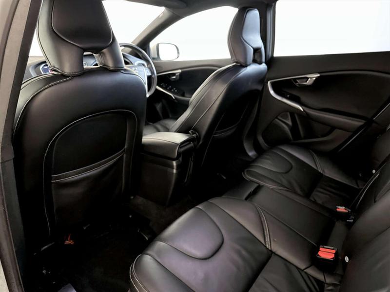 Used Volvo V40 2017 for sale - 76904581: Photo 14