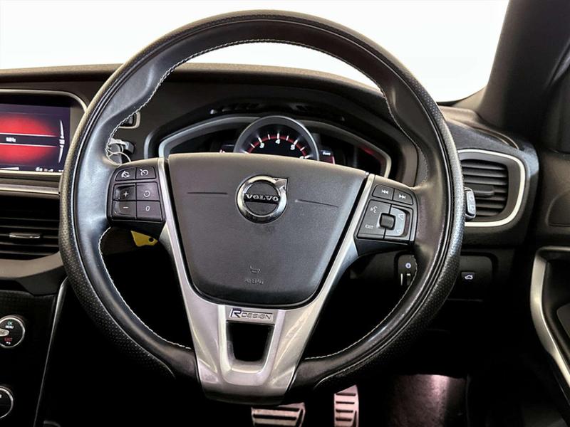 Used Volvo V40 2017 for sale - 76904581: Photo 16