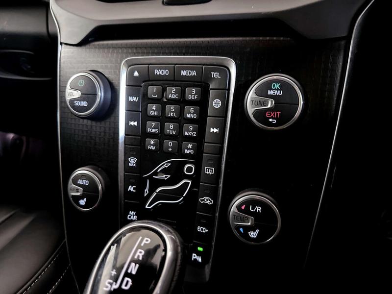 Used Volvo V40 2017 for sale - 76904581: Photo 24