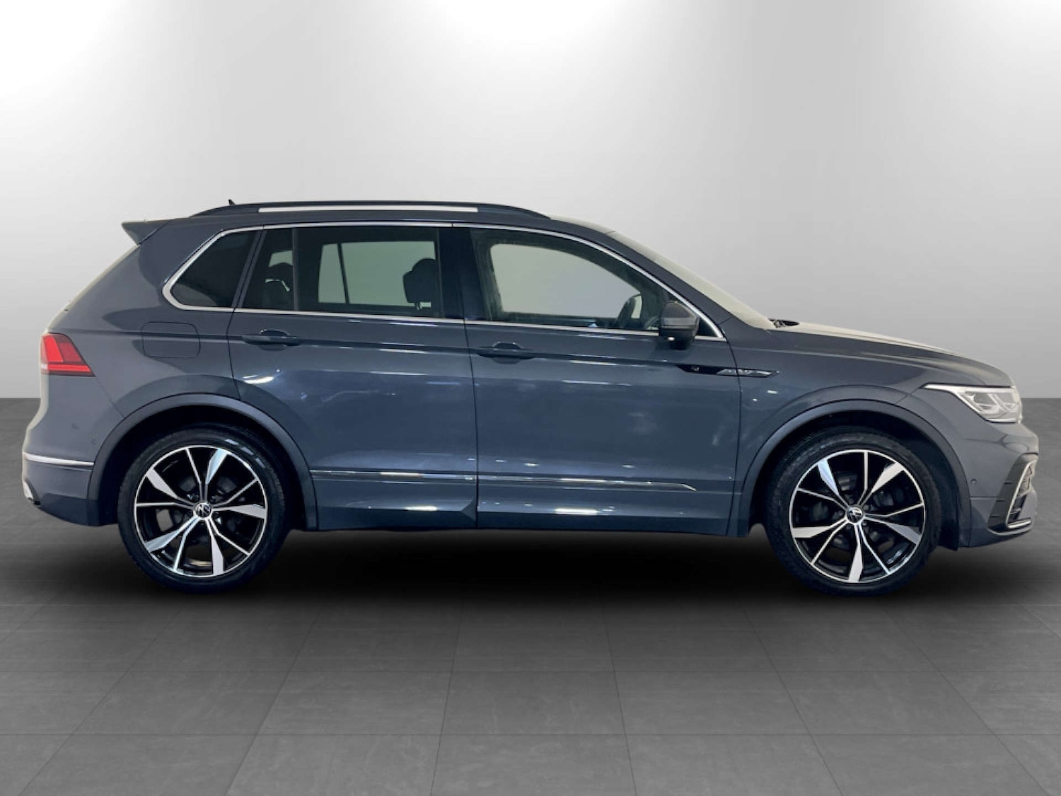 Used Volkswagen Tiguan 2021 for sale - 77283180: Photo 11