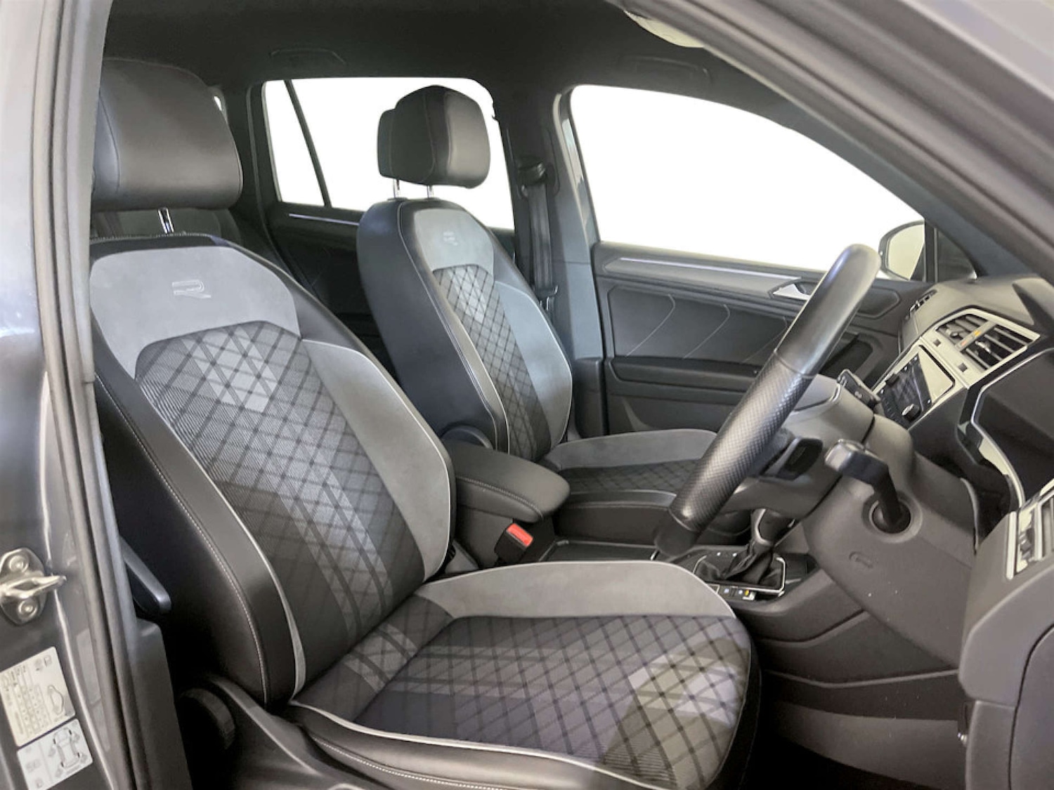 Used Volkswagen Tiguan 2021 for sale - 77283180: Photo 13