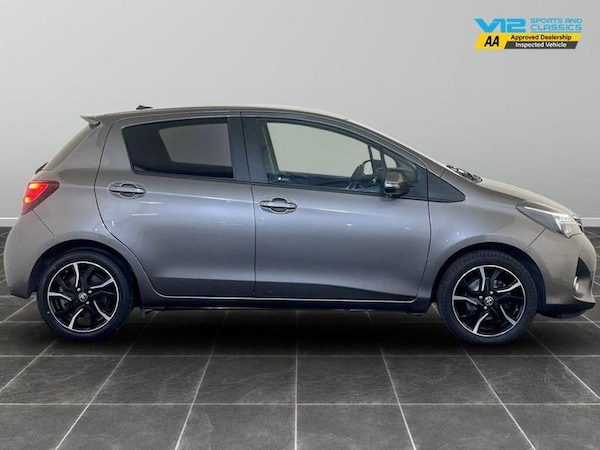Used Toyota Yaris 2017 for sale - 76261084: Photo 11