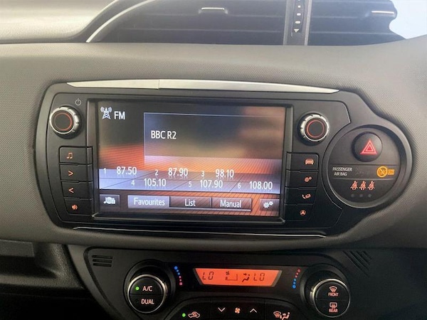 Used Toyota Yaris 2017 for sale - 76261084: Photo 24