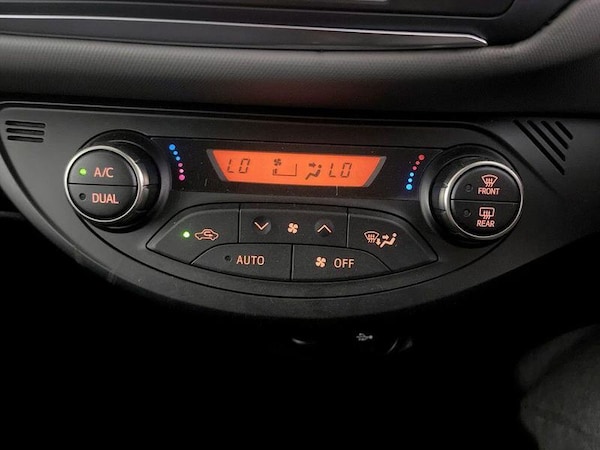 Used Toyota Yaris 2017 for sale - 76261084: Photo 25