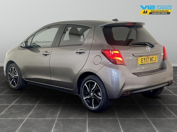 Used Toyota Yaris 2017 for sale - 76261084: Photo 8