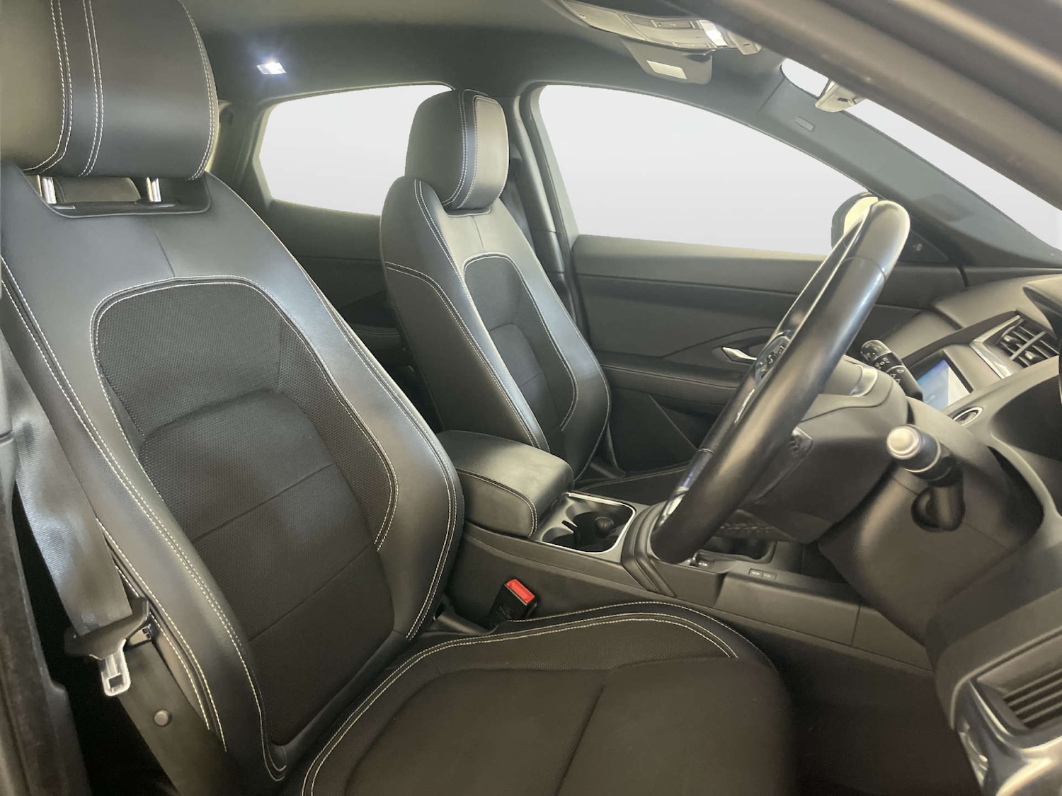 Used Jaguar E-Pace 2019 for sale - 77998603: Photo 13