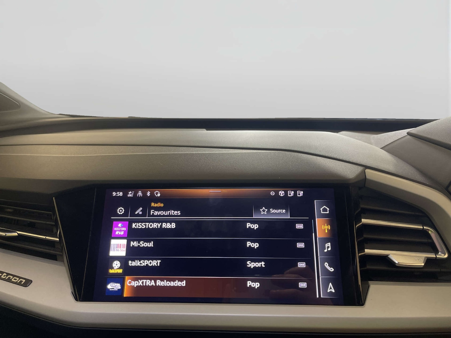 Used Audi Q4 e-tron 2022 for sale - 77998555: Photo 24