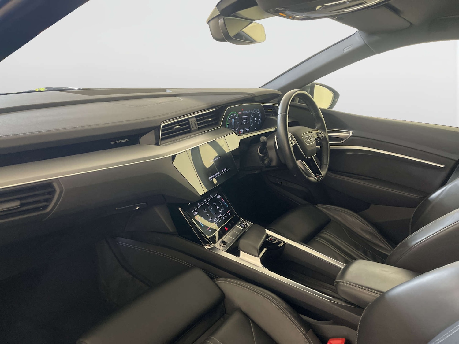 Used Audi e-tron 2022 for sale - 78003650: Photo 12