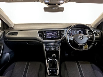 Used Volkswagen T-Roc  for sale - 75922538: Photo