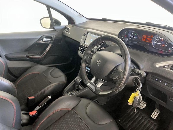 Used Peugeot 208 2019 for sale - 76222533: Photo 15