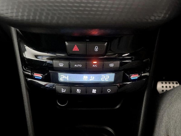 Used Peugeot 208 2019 for sale - 76222533: Photo 25