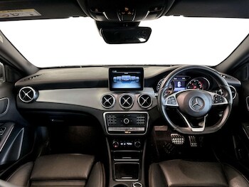 Used Mercedes-Benz GLA 2018 for sale - 77431934: Photo