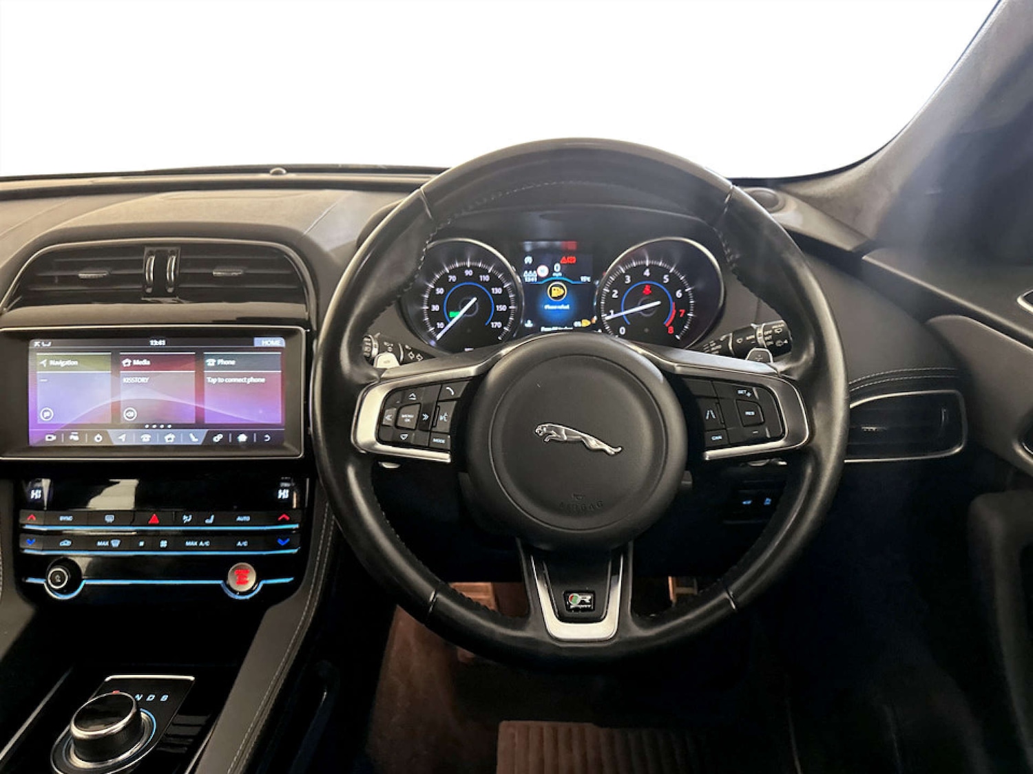 Used Jaguar F-Pace 2018 for sale - 77185624: Photo 16