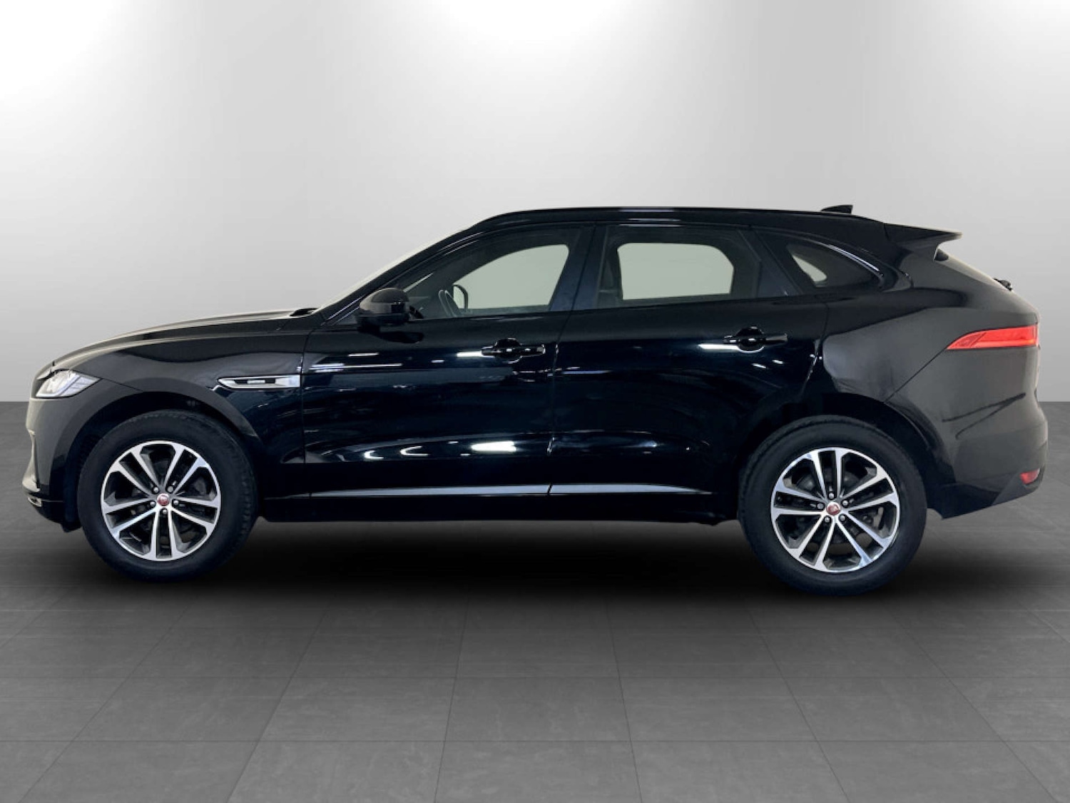 Used Jaguar F-Pace 2018 for sale - 77185624: Photo 7