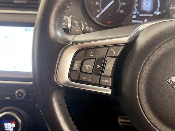 Used Jaguar E-Pace 2018 for sale - 76340193: Photo 18