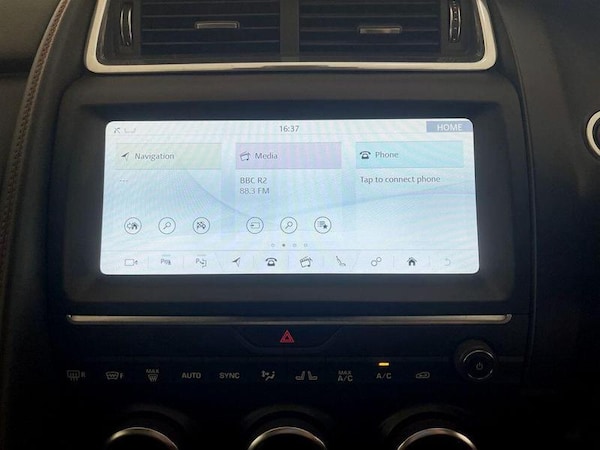 Used Jaguar E-Pace 2018 for sale - 76340193: Photo 24