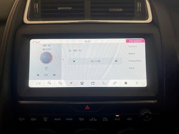 Used Jaguar E-Pace 2018 for sale - 76340193: Photo 25