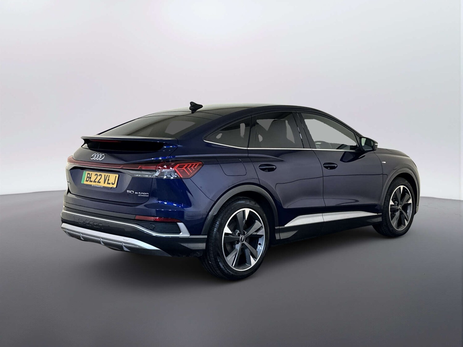 Used Audi Q4 e-tron 2022 for sale - 78150125: Photo 10