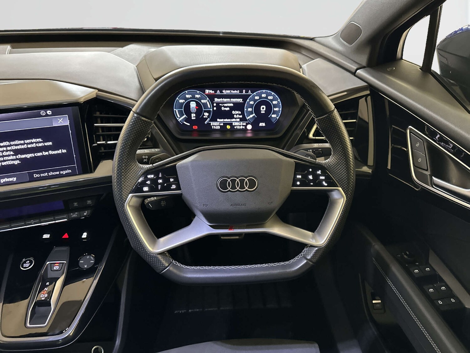 Used Audi Q4 e-tron 2022 for sale - 78150125: Photo 16