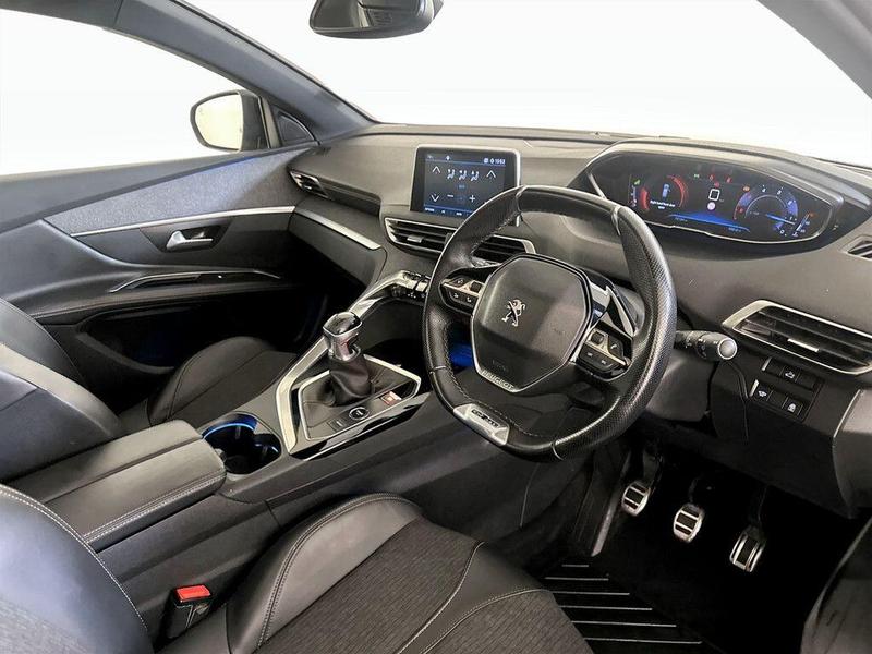 Used Peugeot 3008 2018 for sale - 76162048: Photo 16