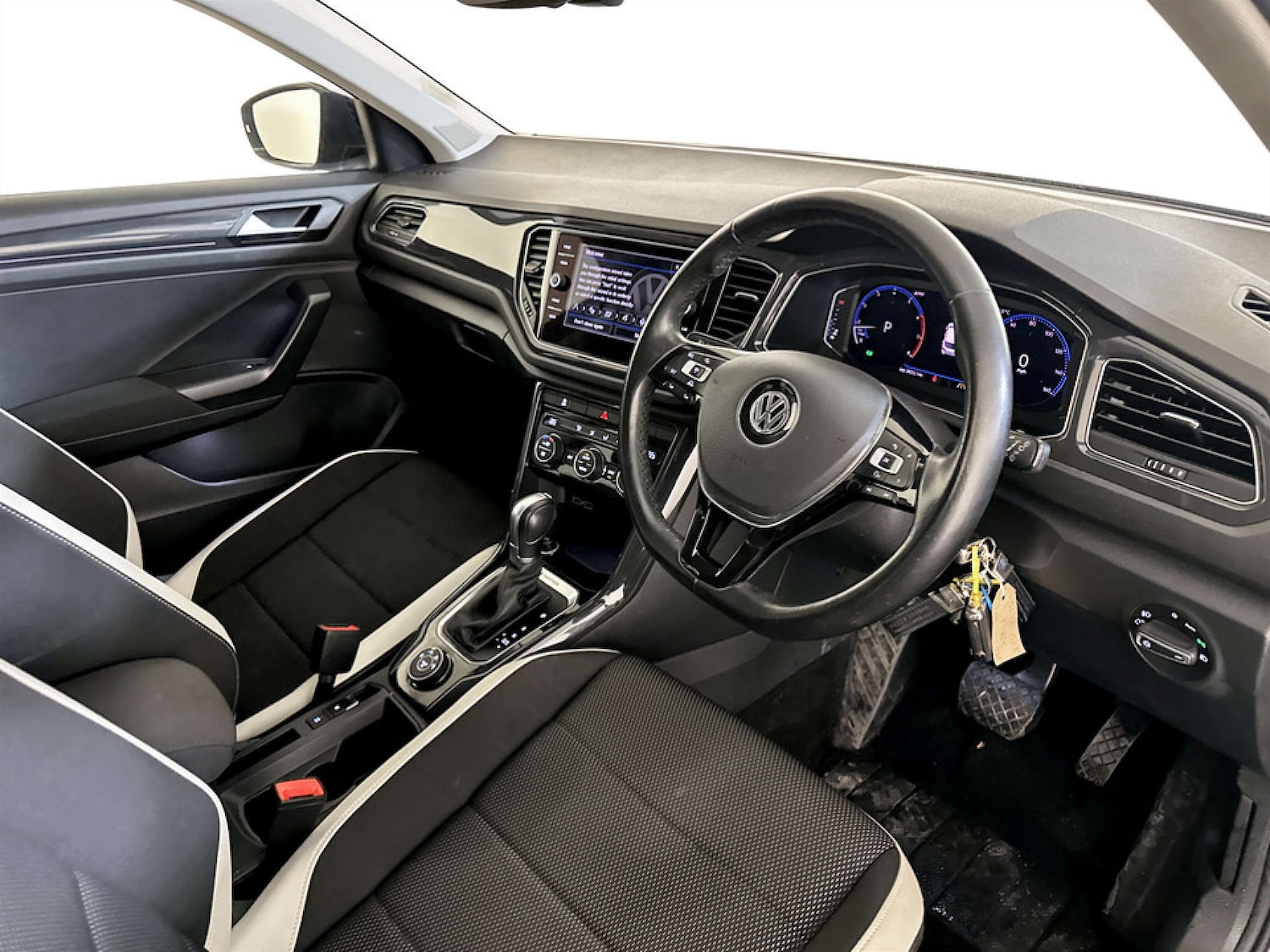 Used Volkswagen T-Roc 2018 for sale - 77469901: Photo 15