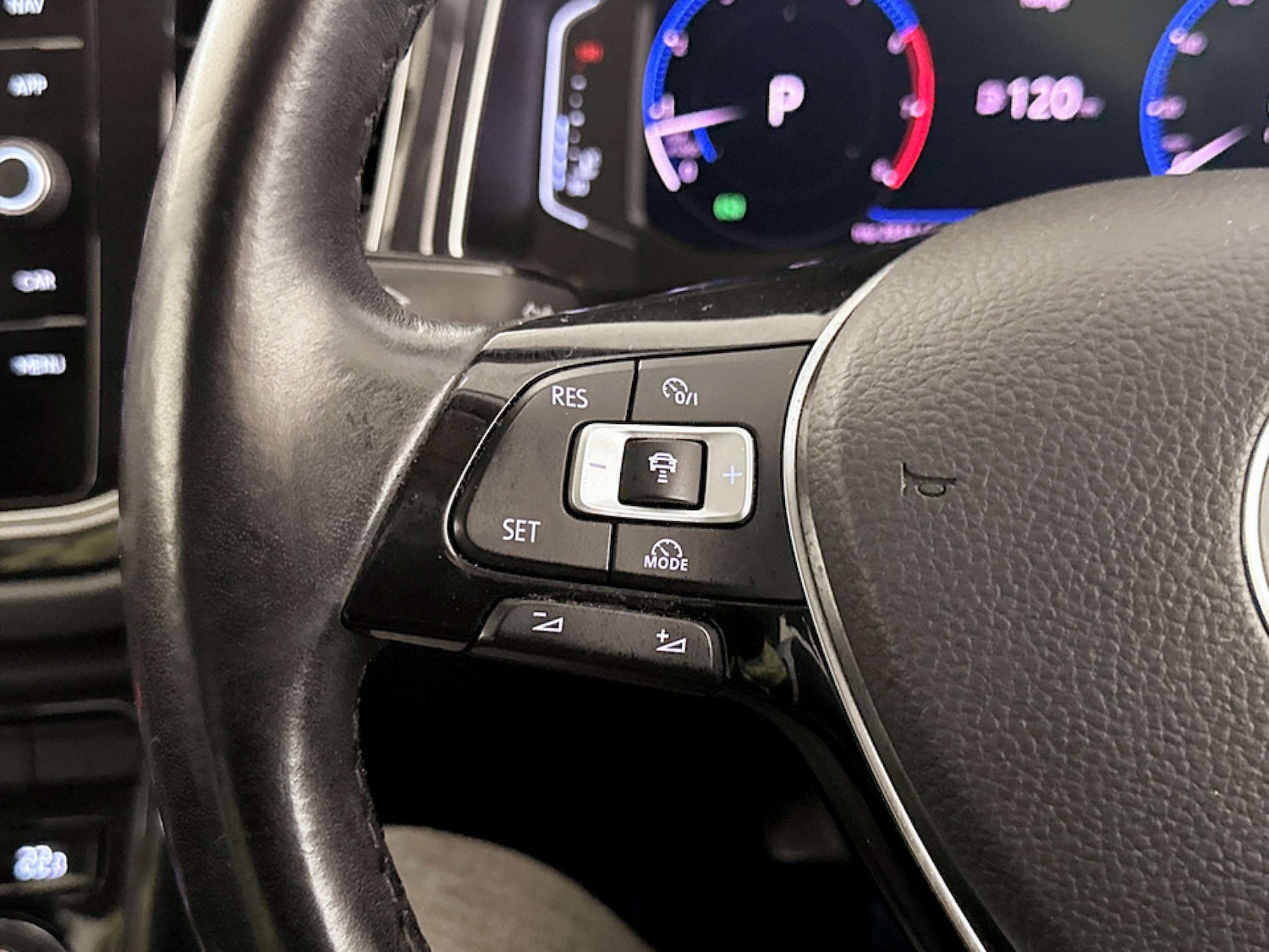 Used Volkswagen T-Roc 2018 for sale - 77469901: Photo 17