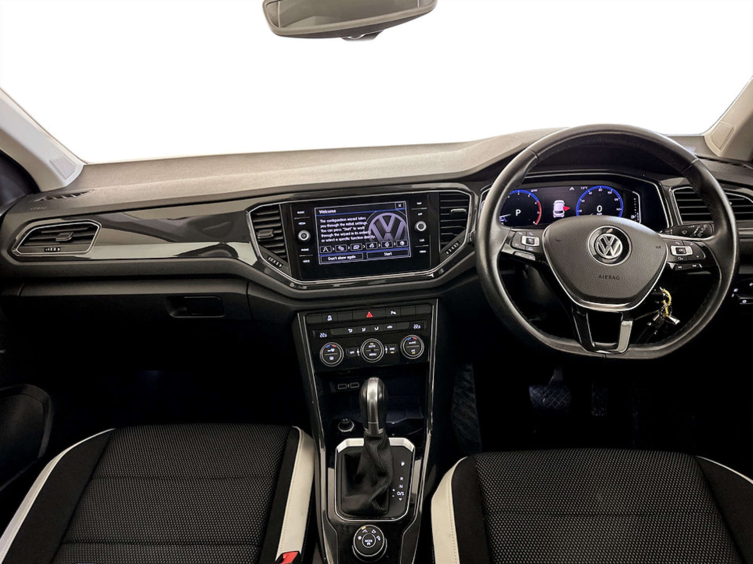 Used Volkswagen T-Roc 2018 for sale - 77469901: Photo 3