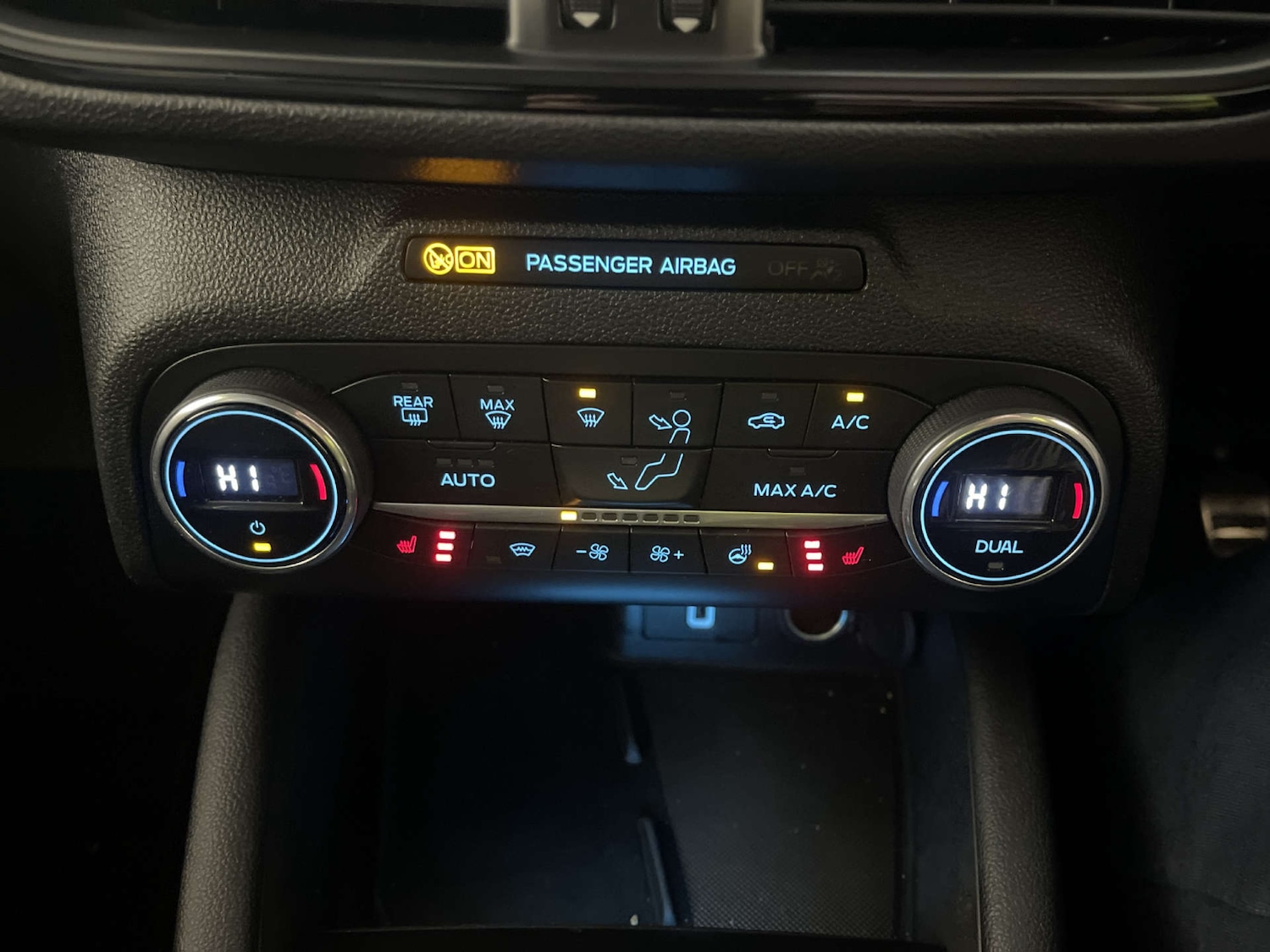 Used Ford Focus 2020 for sale - 78045040: Photo 24