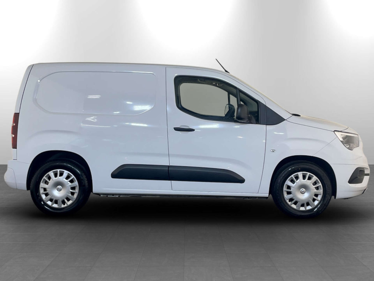 Used Vauxhall Combo 2023 for sale - 77469988: Photo 11