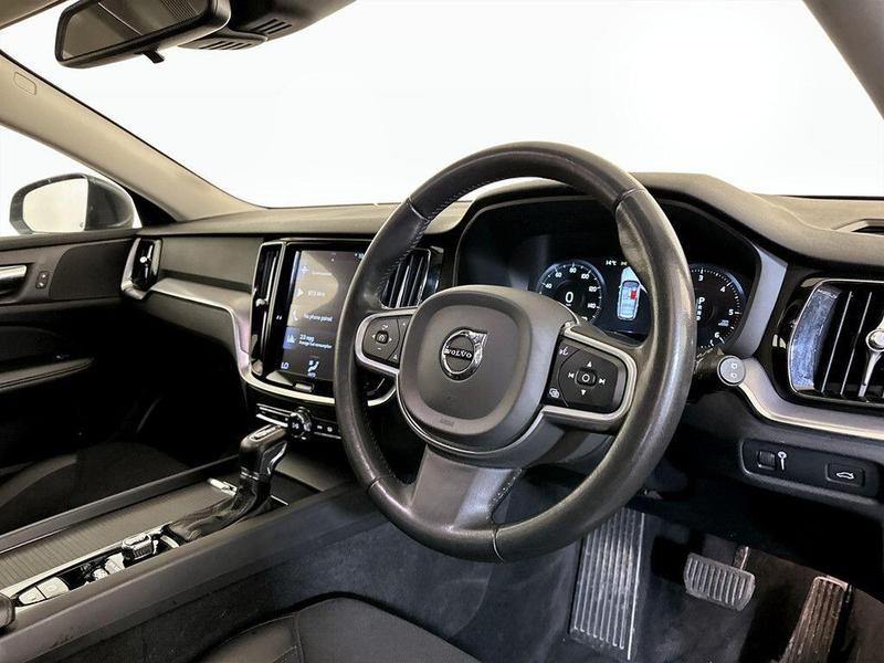 Used Volvo V60 2019 for sale - 76355600: Photo 15
