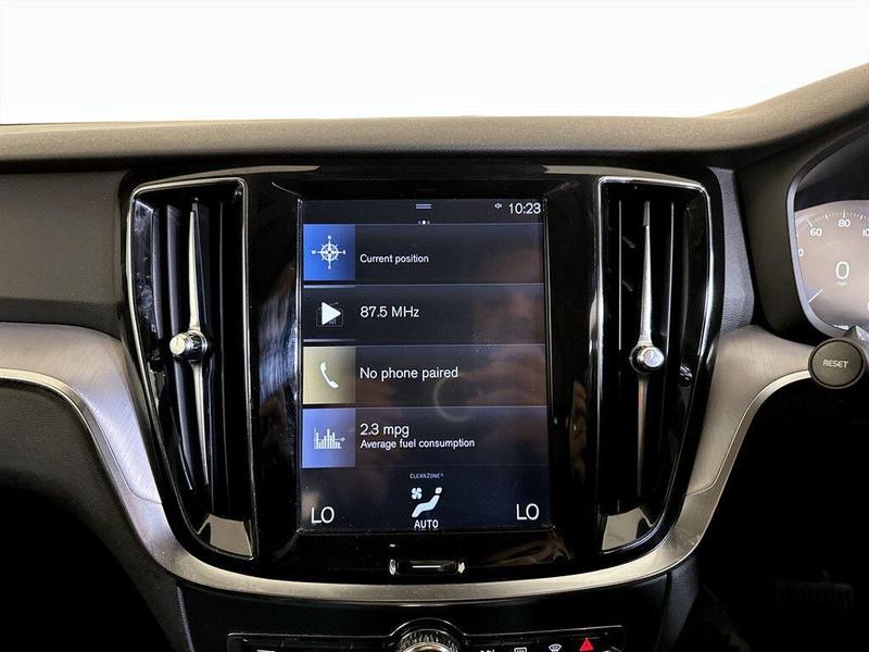 Used Volvo V60 2019 for sale - 76355600: Photo 22