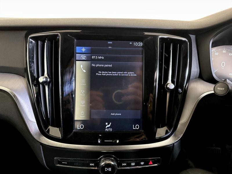 Used Volvo V60 2019 for sale - 76355600: Photo 24