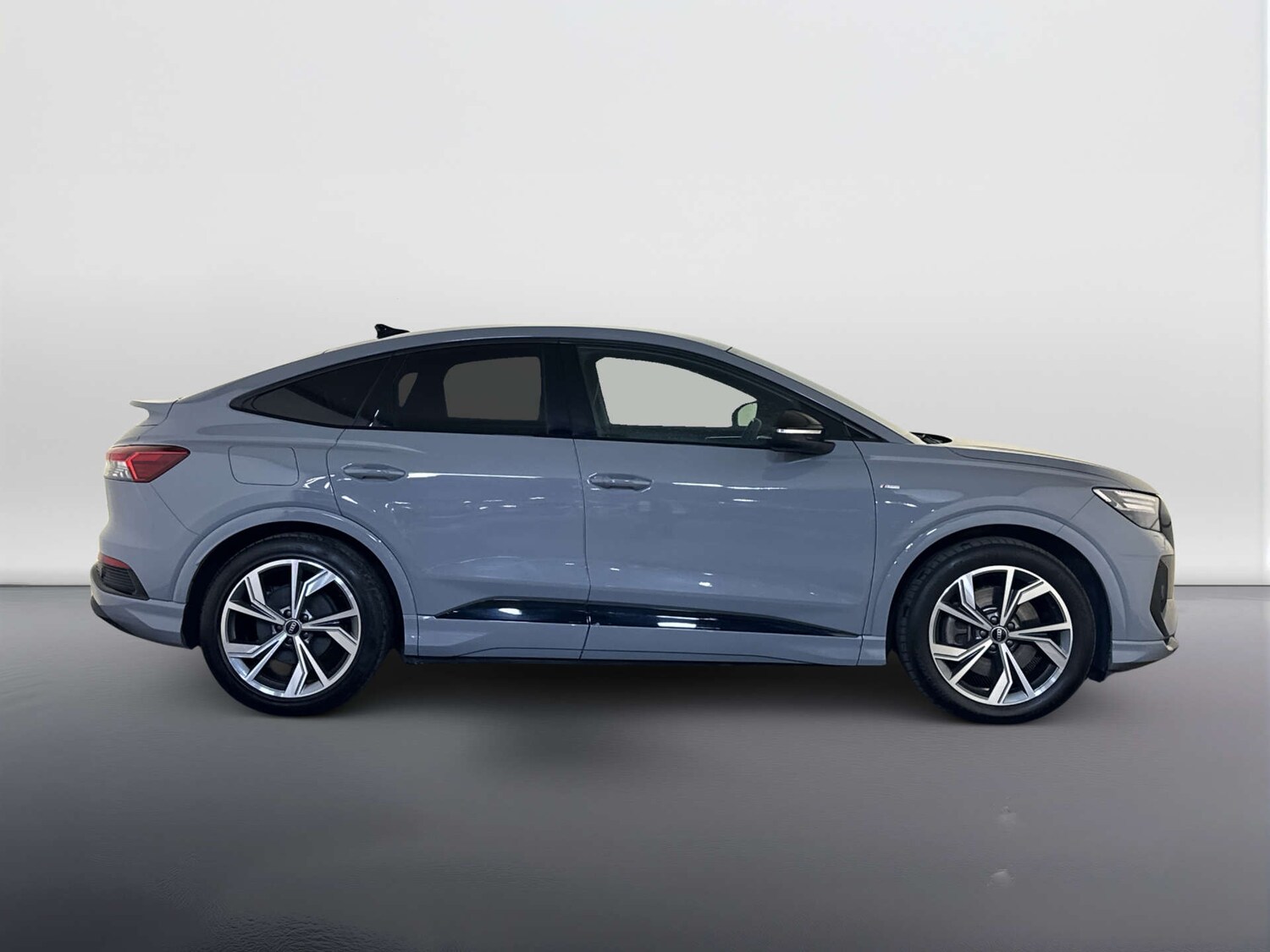 Used Audi Q4 e-tron 2022 for sale - 78196830: Photo 11