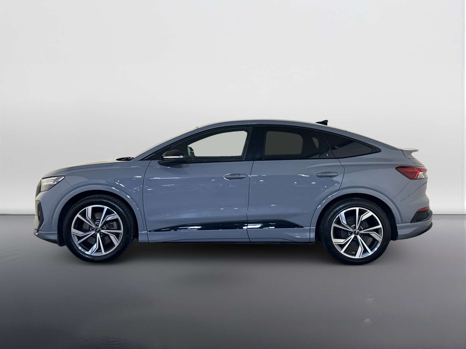 Used Audi Q4 e-tron 2022 for sale - 78196830: Photo 7