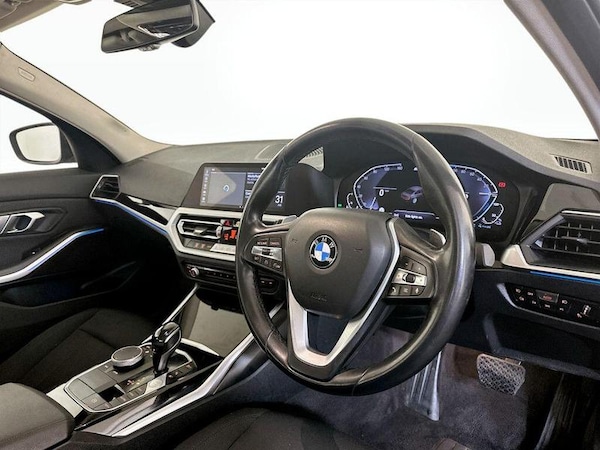 Used BMW 3 Series 2019 for sale - 76286929: Photo 17