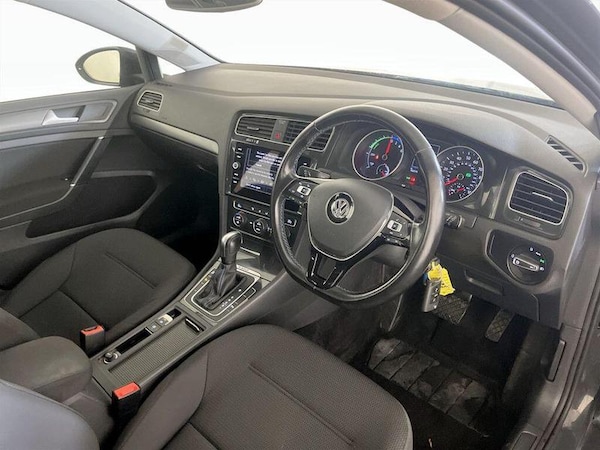 Used Volkswagen Golf 2020 for sale - 76231054: Photo 15