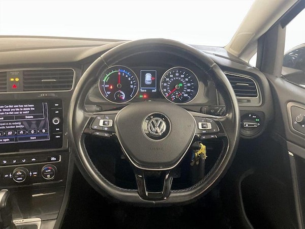 Used Volkswagen Golf 2020 for sale - 76231054: Photo 16