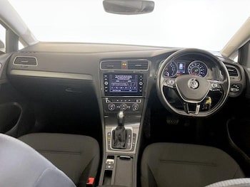 Used Volkswagen Golf 2020 for sale - 76231054: Photo 3