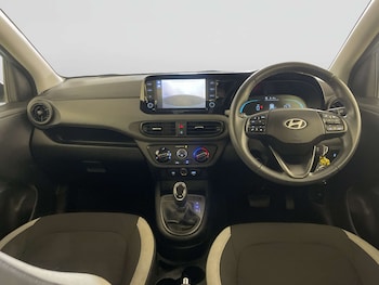 Used Hyundai i10 2024 for sale - 78702895: Photo