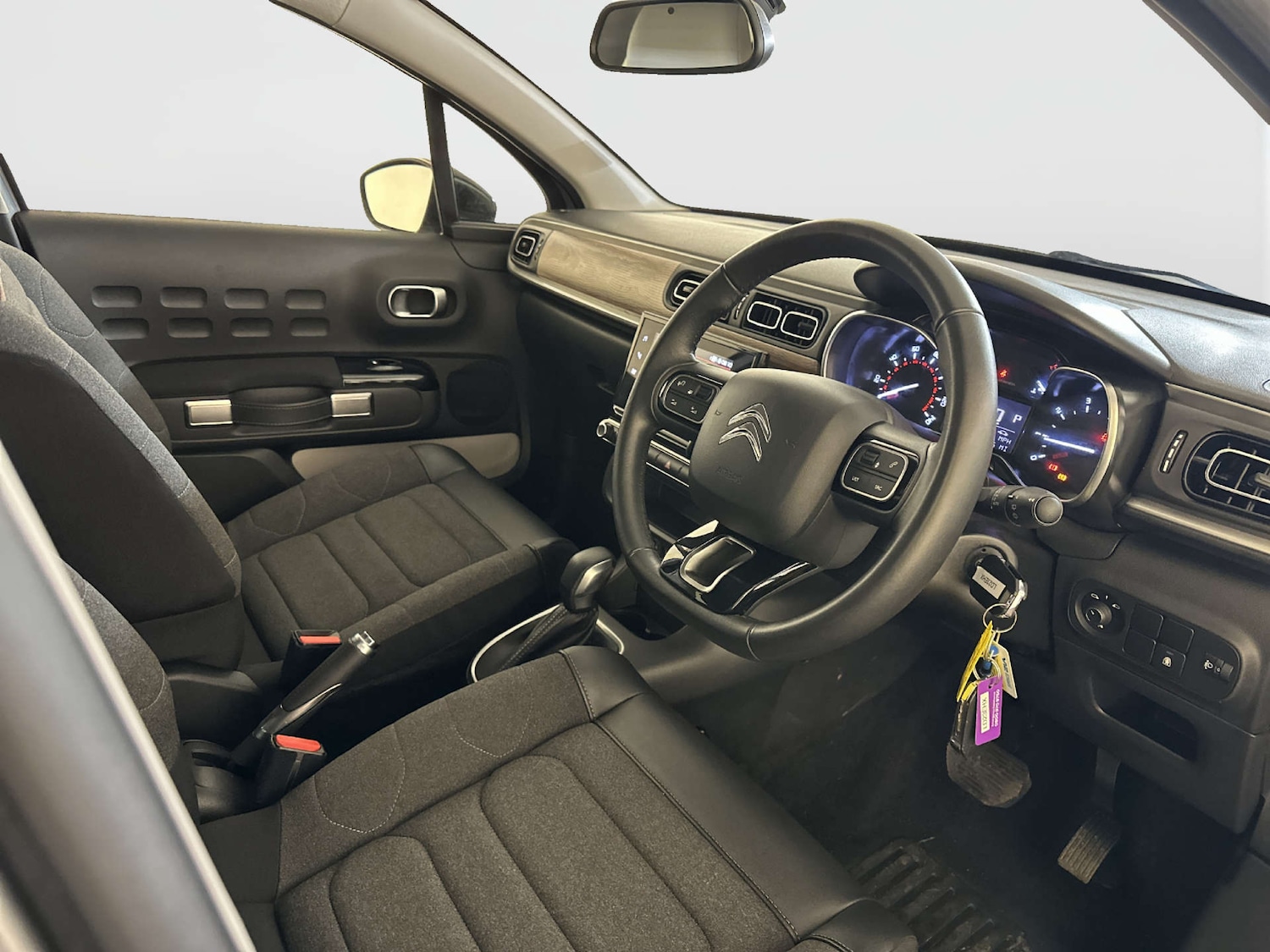 Used Citroen C3 2023 for sale - 77945406: Photo 15