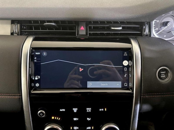 Used Land Rover Discovery Sport 2021 for sale - 76312569: Photo 25