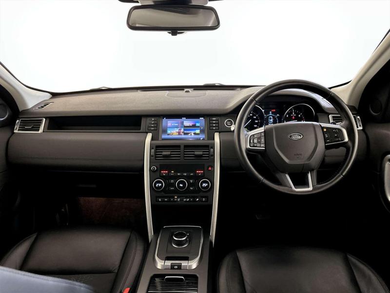 Used Land Rover Discovery Sport 2018 for sale - 76968513: Photo 3