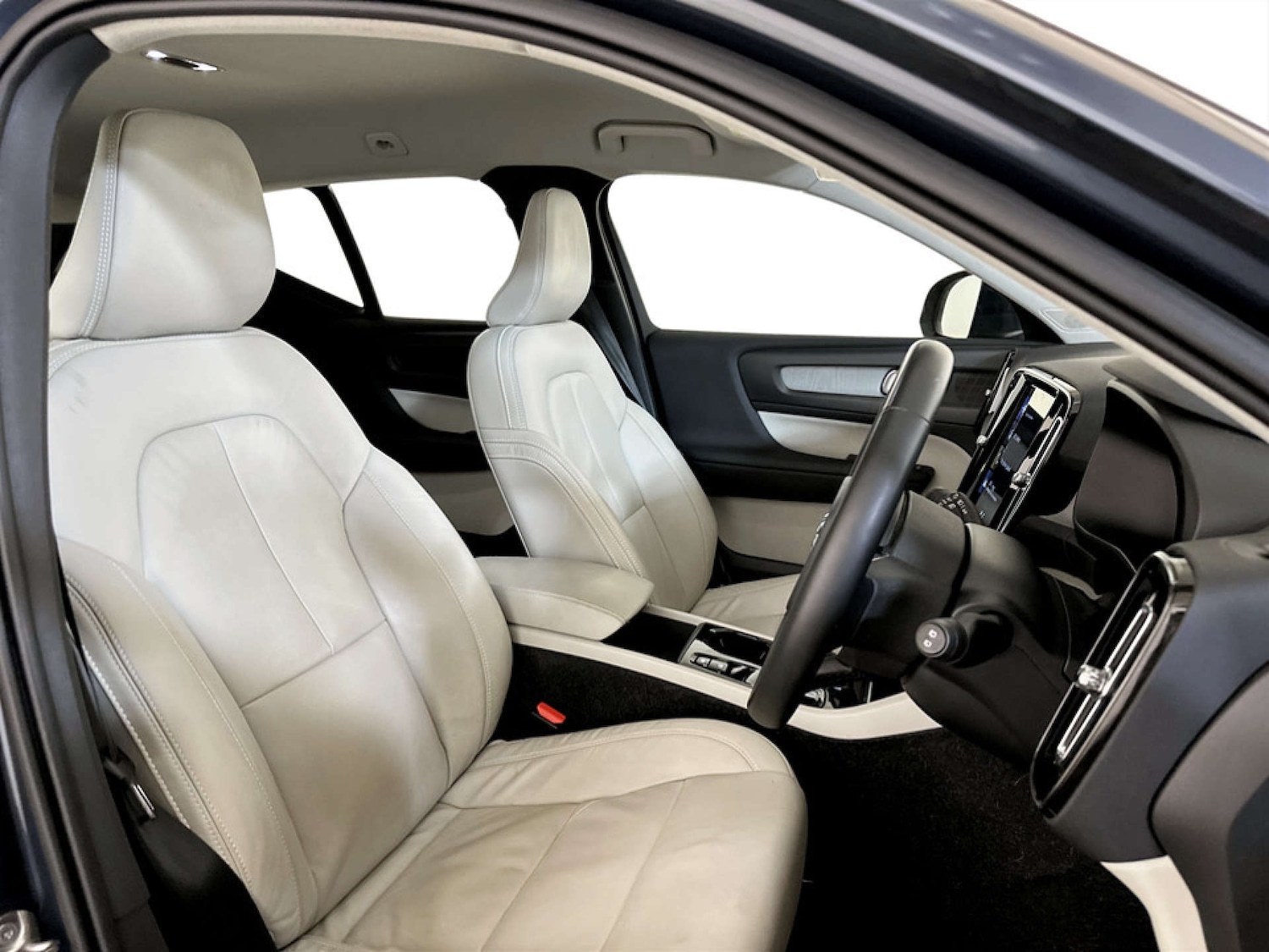 Used Volvo XC40 2022 for sale - 77662764: Photo 12