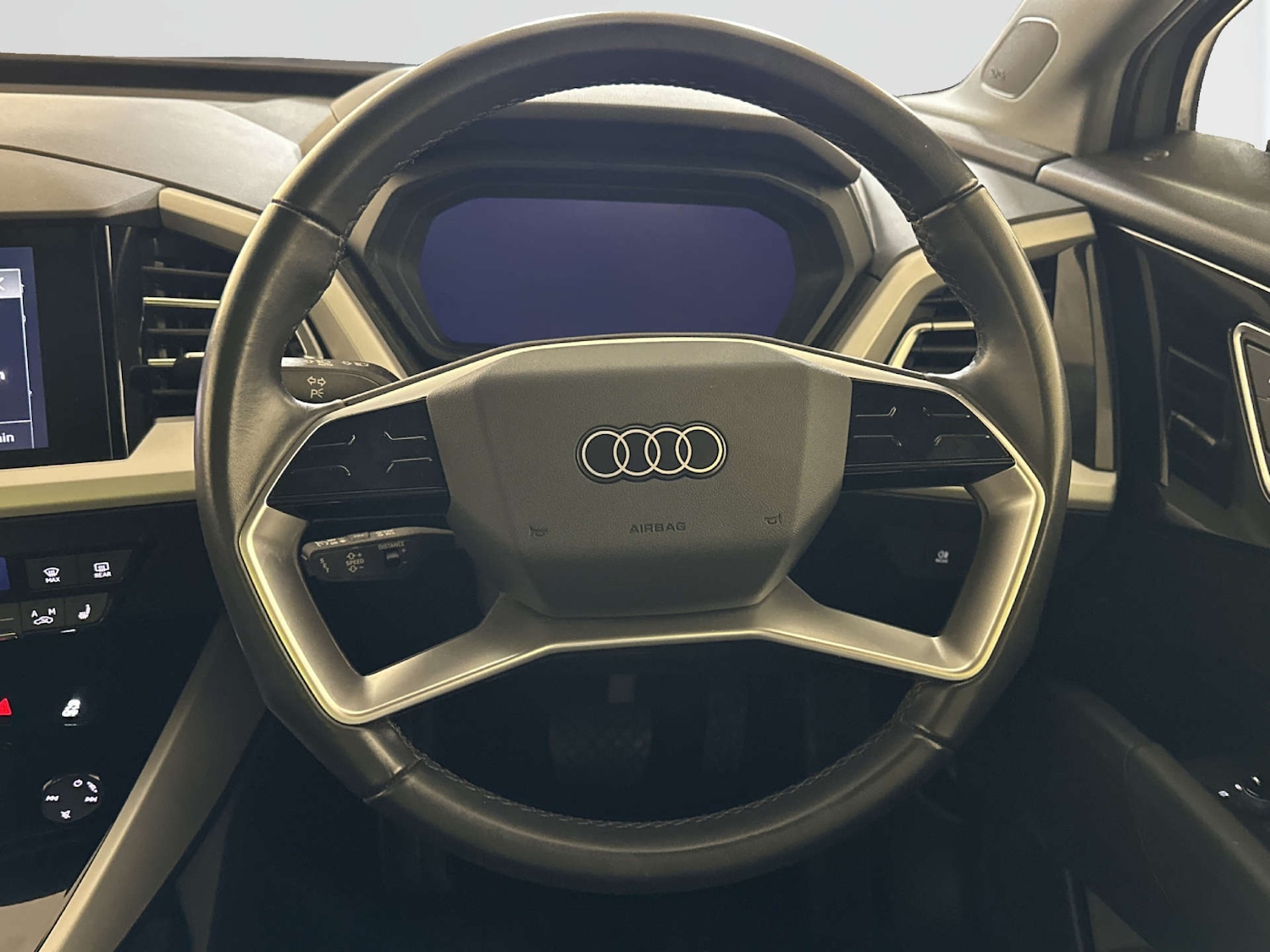 Used Audi Q4 e-tron 2021 for sale - 77998512: Photo 16