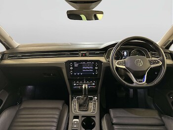 Used Volkswagen Passat 2021 for sale - 78345006: Photo